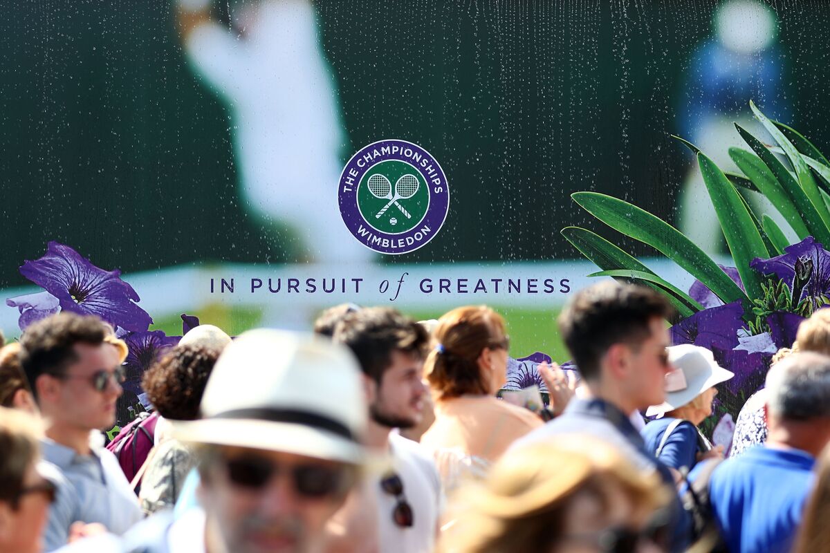 Wimbledon Embraces Web, Plans Online Public Ballot, FT Reports - Bloomberg