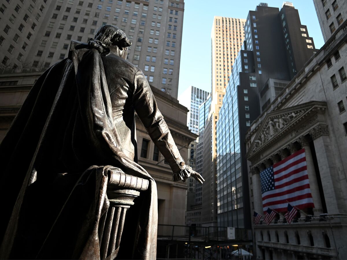 Your Evening Briefing Wall Street Workers Hesitate to Come Back Bloomberg