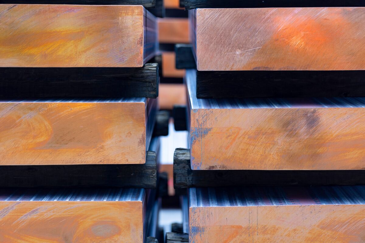 
                            Copper Heads for Weekly Gain as Tightening Supply Drives Rally