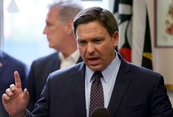 DeSantis Digs In on Mask Resistance as Covid Ravages Florida