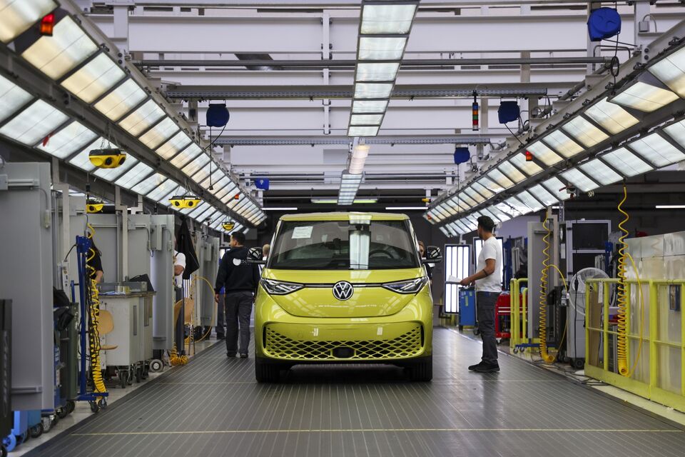 VW Will Make Only Electric Cars in Europe Within Next 10 Years Bloomberg