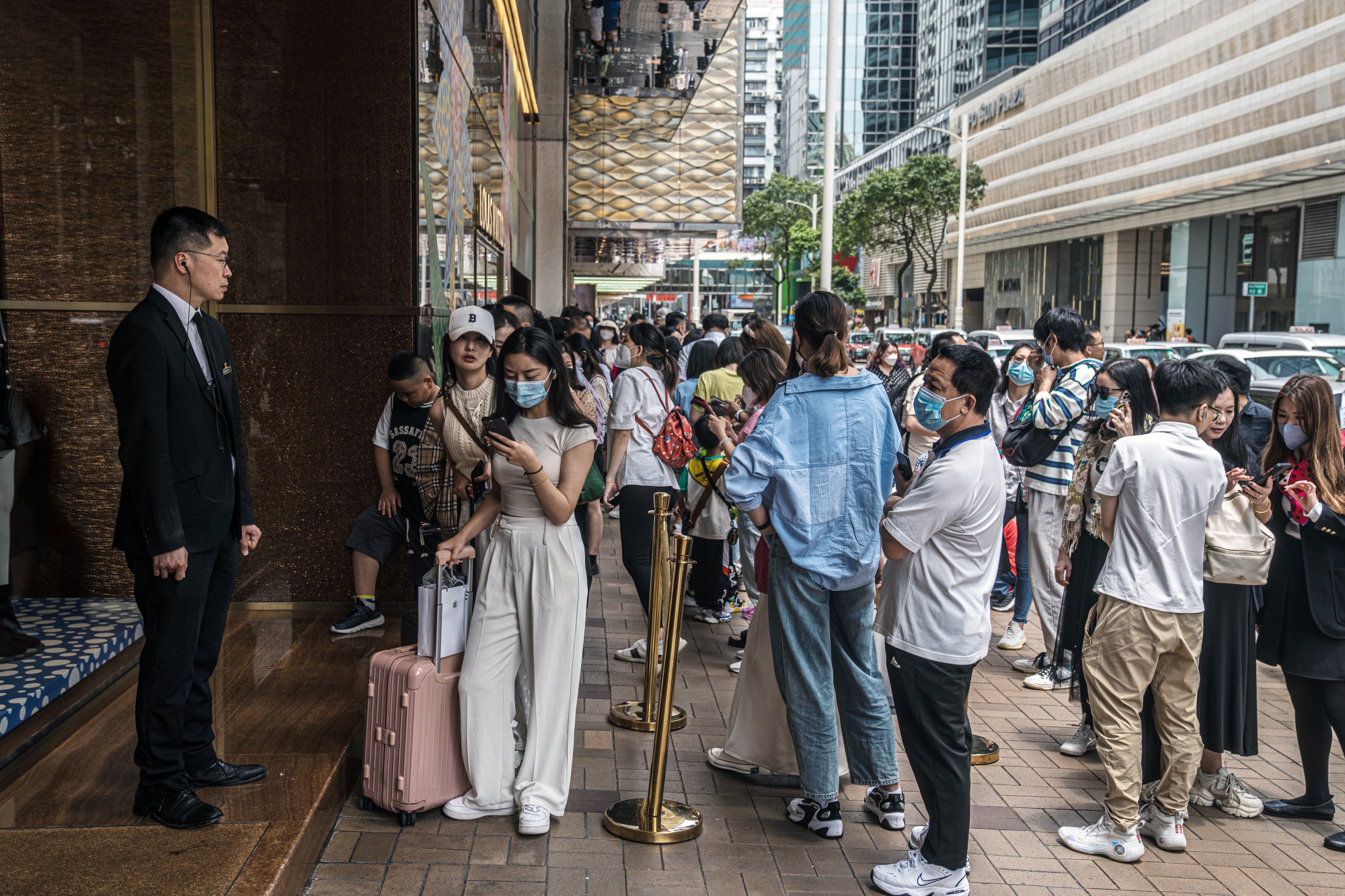 Hong Kong and Macau, Louis Vuitton City Guide
