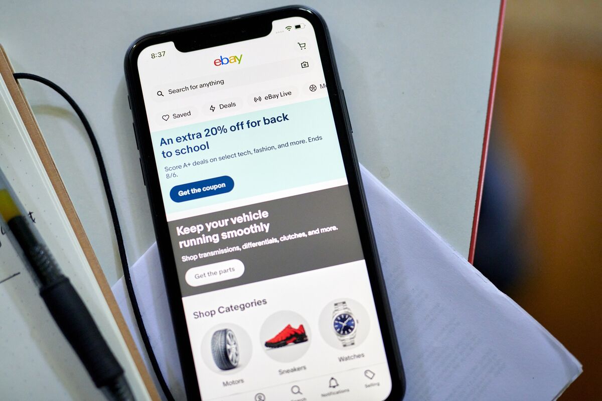 EBay Gains After Projecting Strong Sales on Resilient Consumers