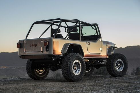 The rear of the Jeep can be configured with rows of bench seats or co-pilots' chairs, or left empty for storage.