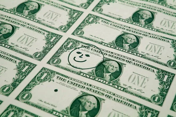 Bloomberg american currencies discount