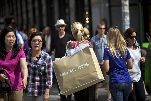 Wealth Effect Hits Spending of Upscale Shoppers