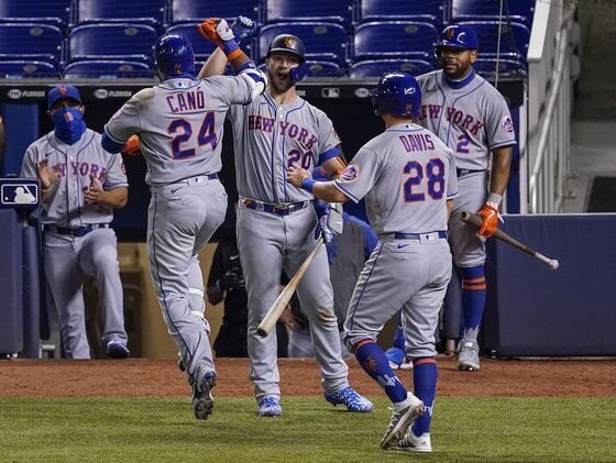 Mets Cleared to Resume Season With Tuesday Doubleheader