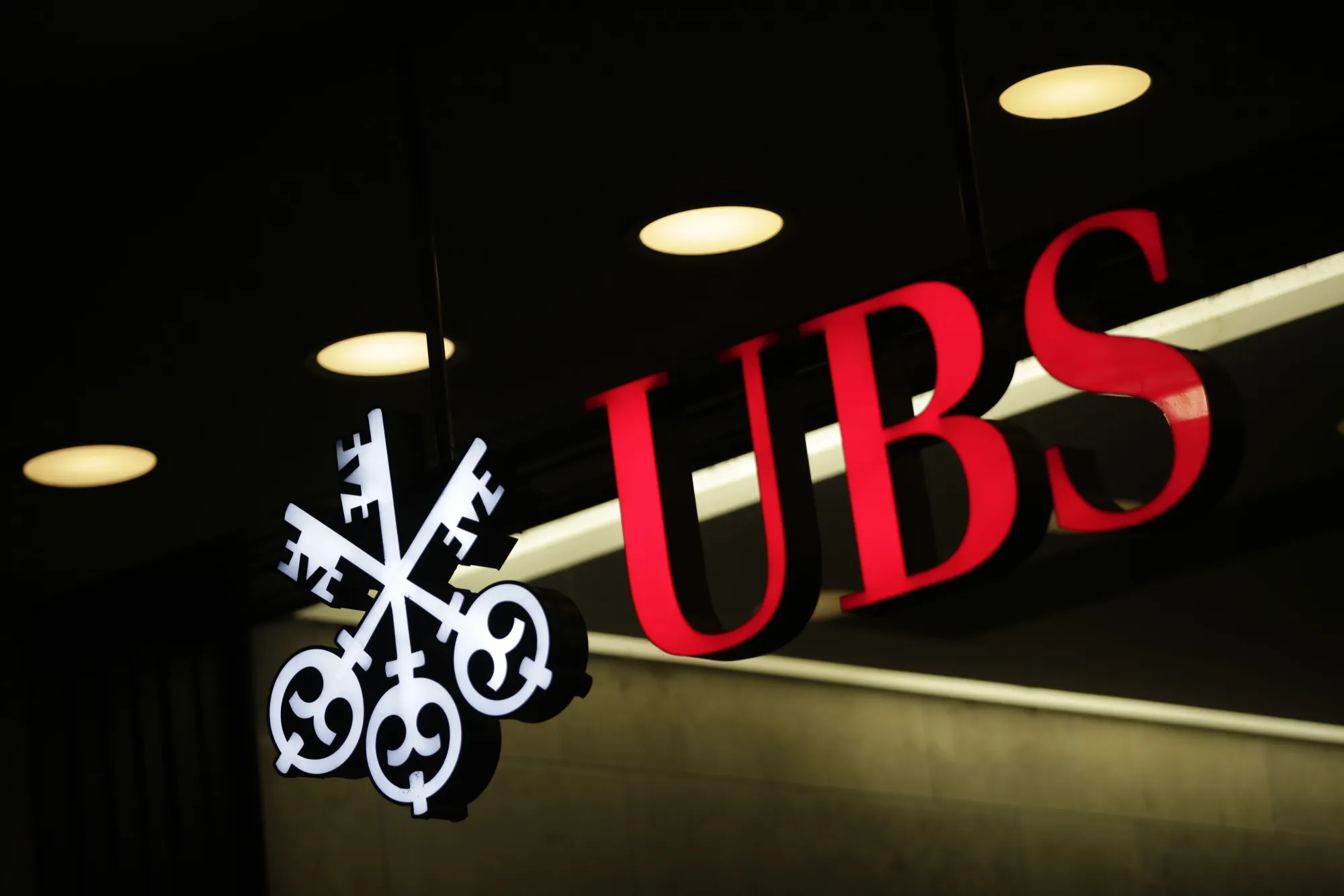 Europe Banks to Start Merging to Combat Meager Profits, UBS Says