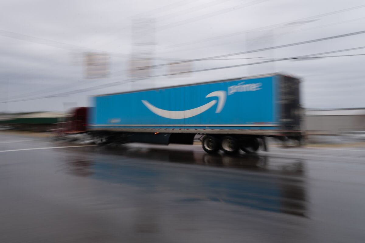 Amazon Said To Hold Prime Day Sales Event June 21 And 22 Bloomberg