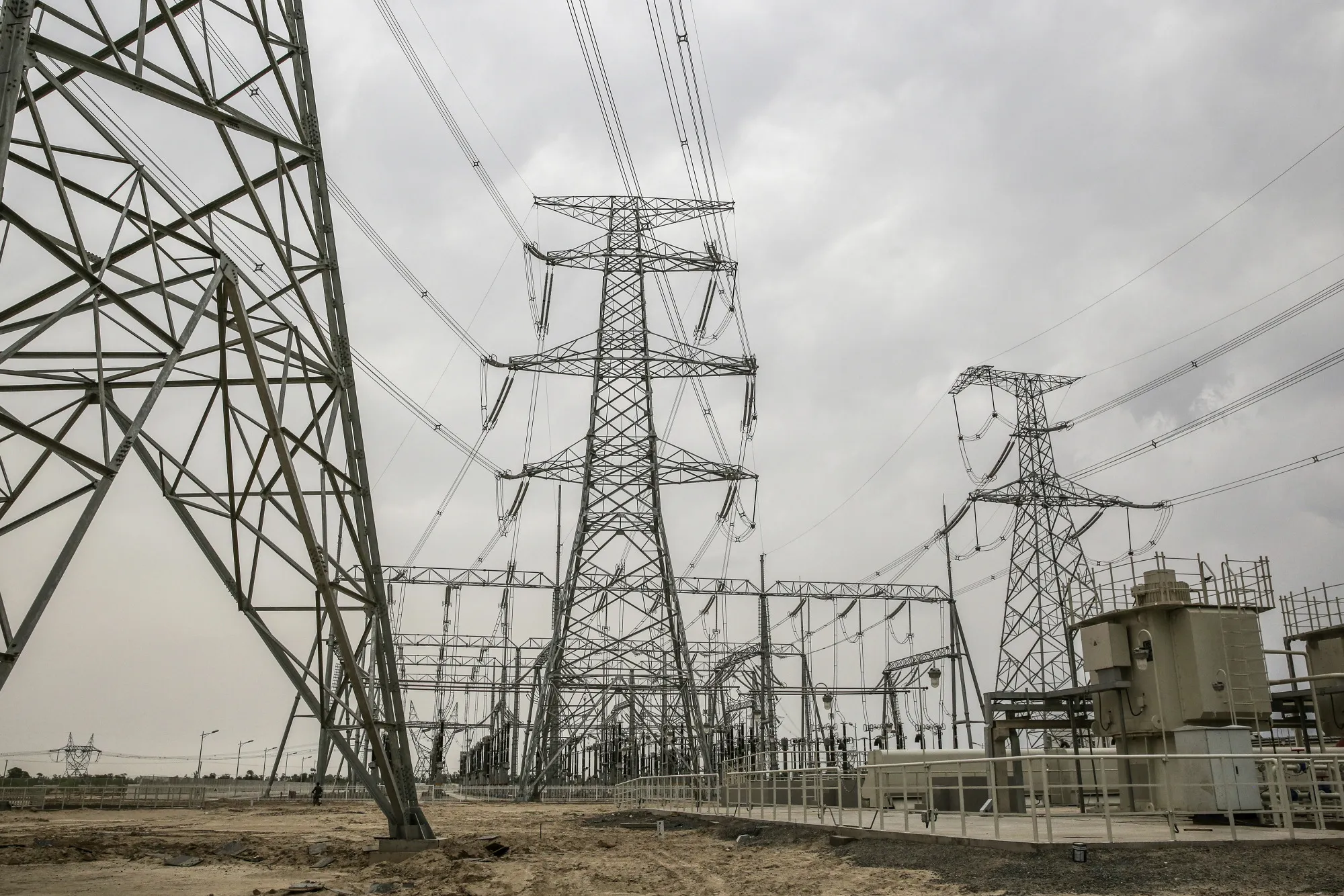 Pakistan&nbsp;is producing 21,000 megawatts of electricity and has demand of 28,400 megawatts amid a new heatwave.
