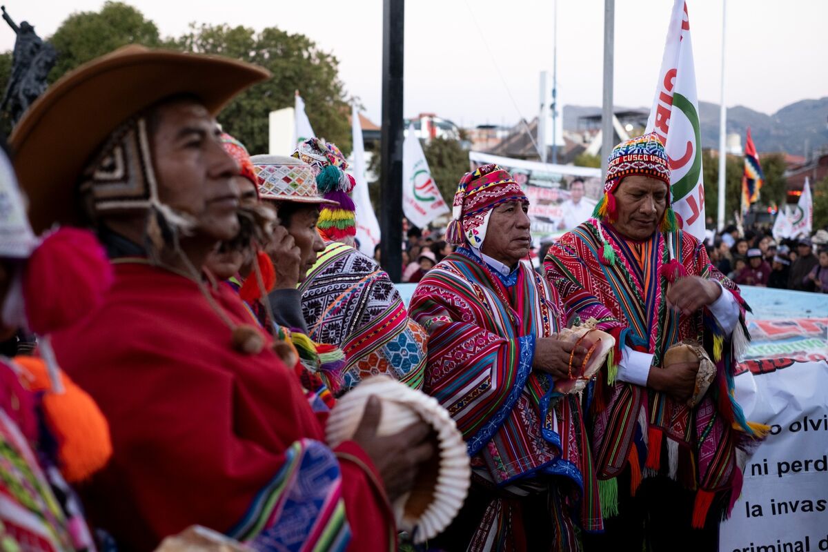 bloomberg.com - Carla Samon Ros - Peru's Economic Miracle Is At Stake as Voters Head to Polls
