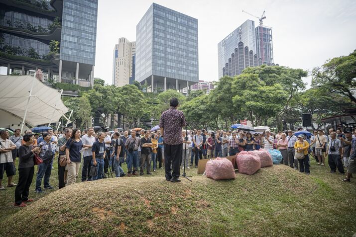 Rare Protest in Singapore Flags Investor Anger in Hyflux Debacle