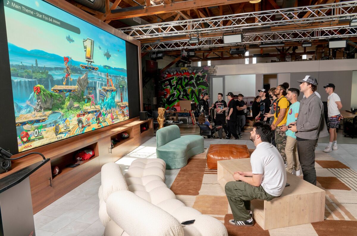 FaZe Clan's Market Debut Disappoints Investors Who Don't Buy the Hype