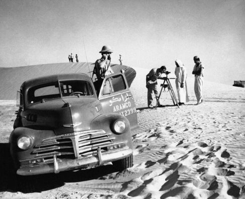 Aramco adds pipeline through the Saudi desert in 1951.