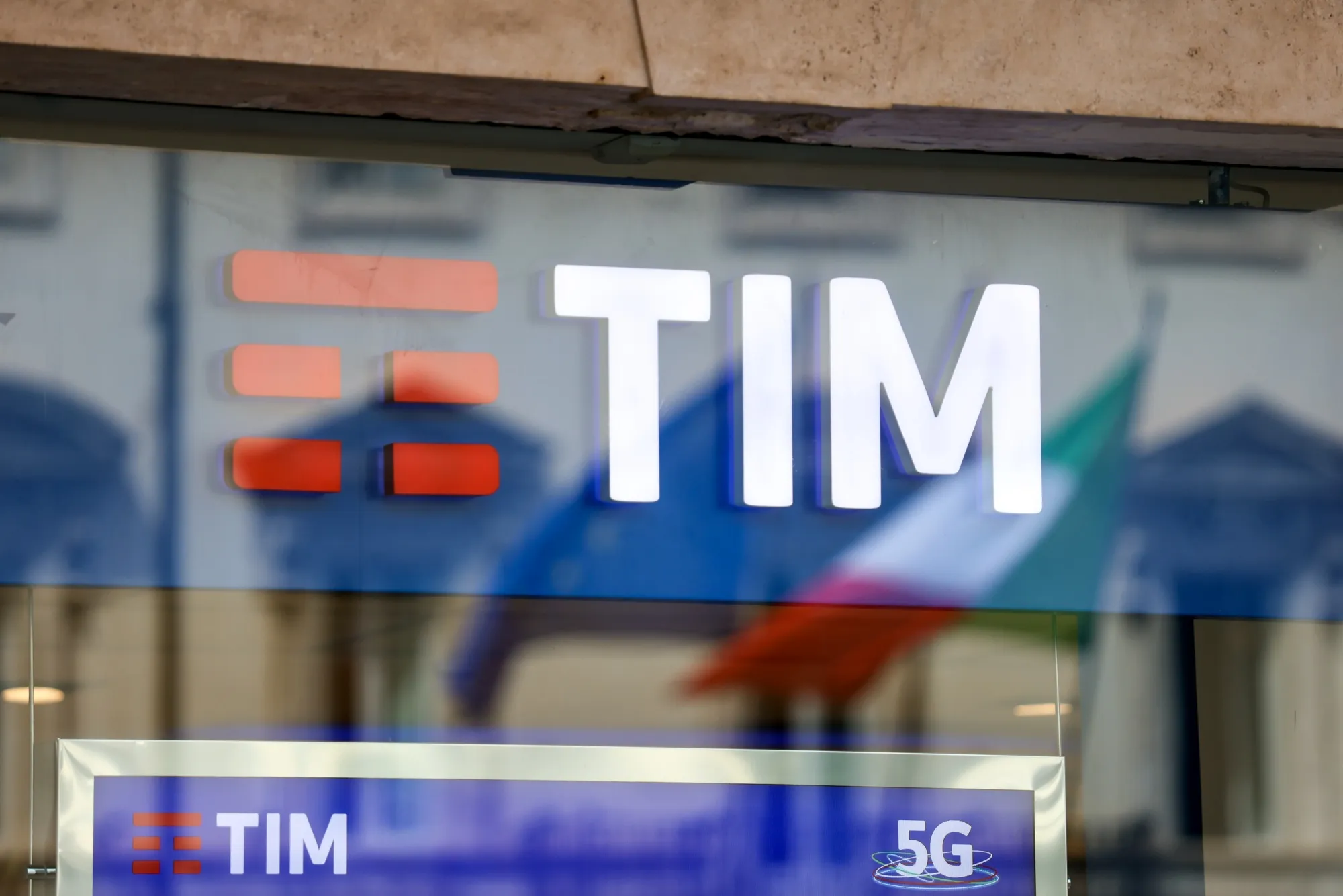 Telecom Italia SpA Stores as Company Seeks $21.5 Billion for Landline Grid