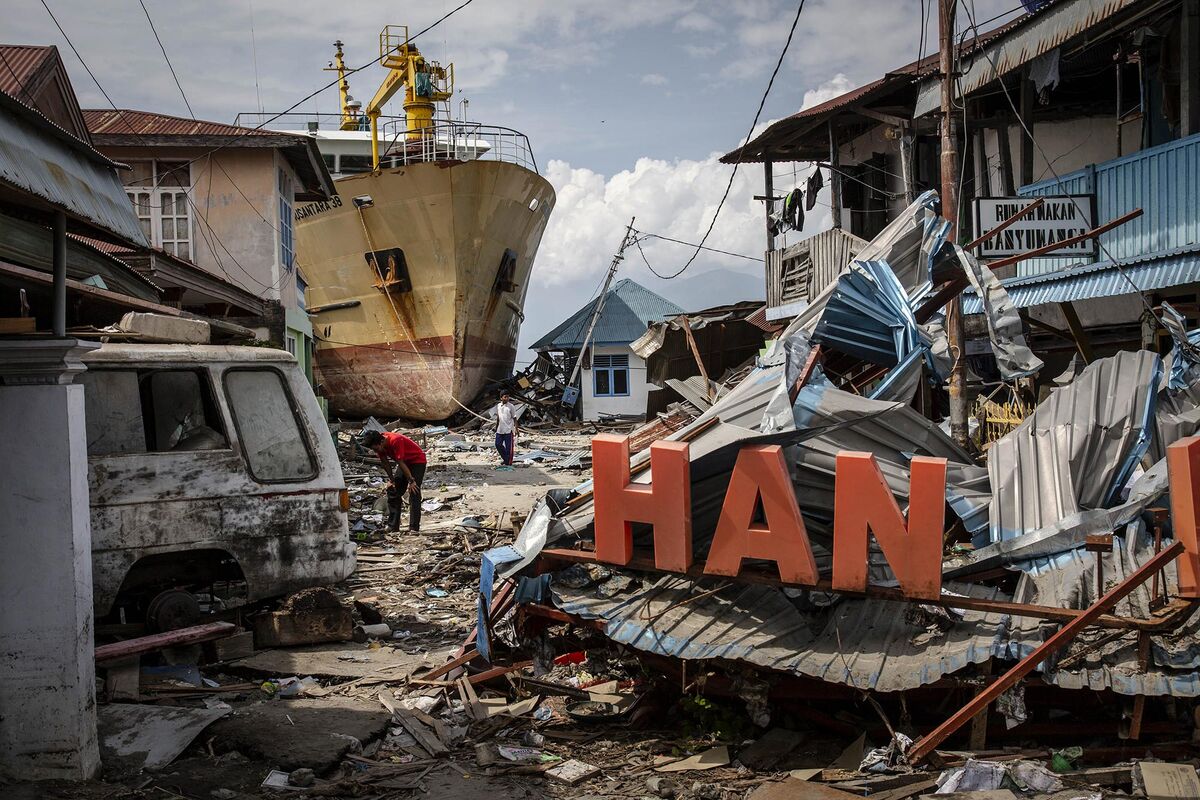 インドネシア スラウェシ島地震の死者1200人超 さらに増える恐れ Bloomberg