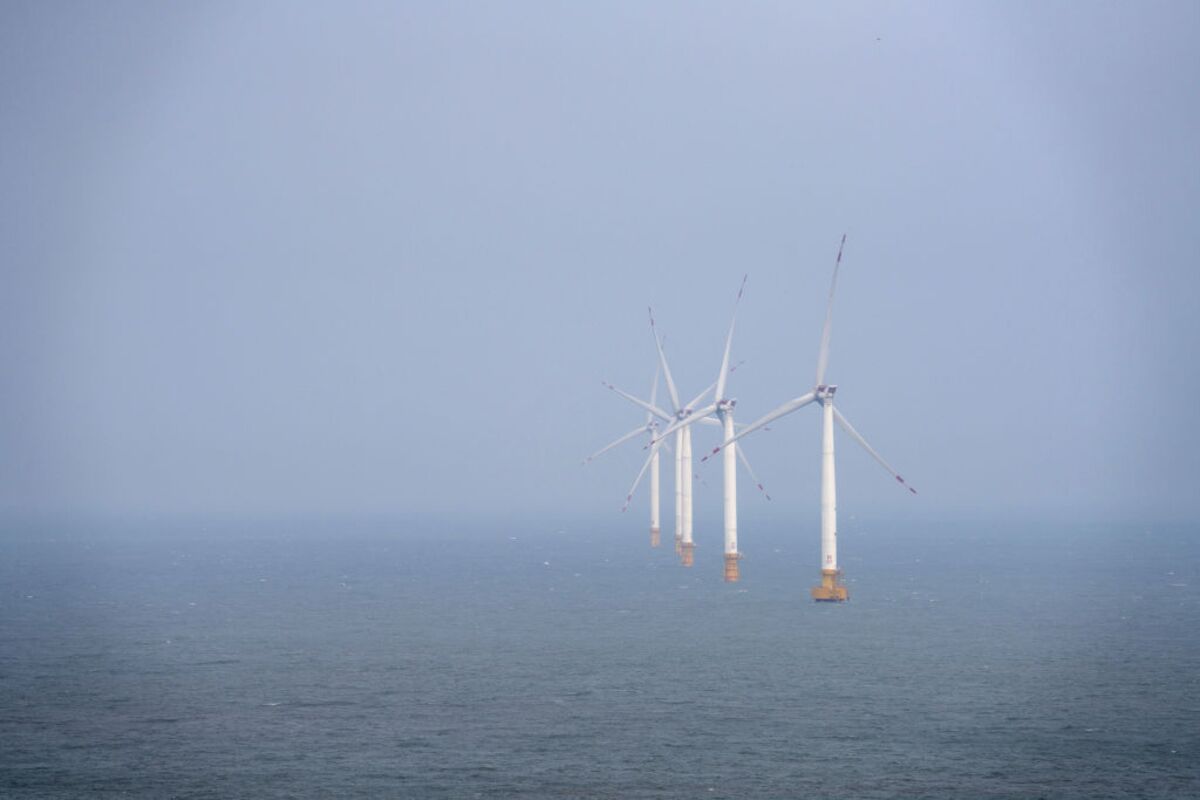 China’s Offshore-Wind Firms Forge Ahead While West Retreats