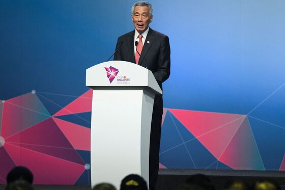 Singapore Warns the World May Split Into Rival Blocs