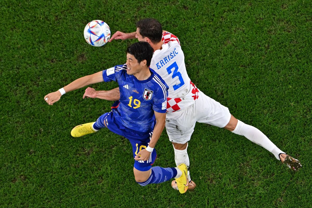 サイバーAなどサッカー関連株が下落、W杯効果はく落－日本惜敗 