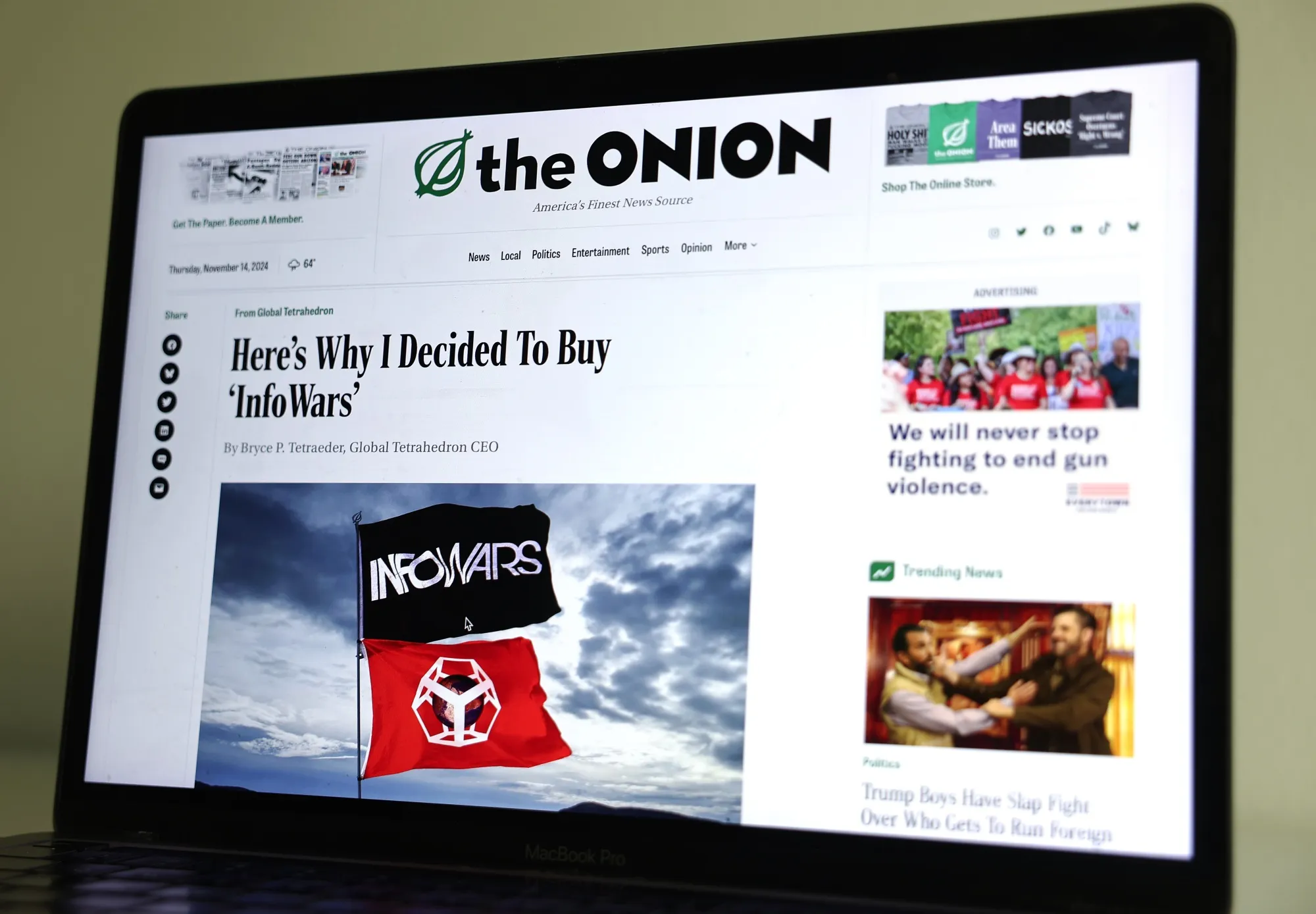 The Onion's Bid for Alex Jones' Infowars Rejected by Judge - Bloomberg