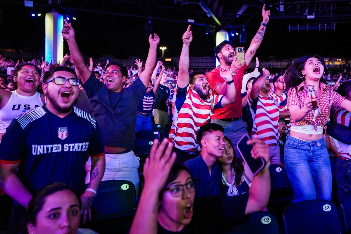 US Team’s 4-1 Win Sends Tickets for Australia Match Above $2,300