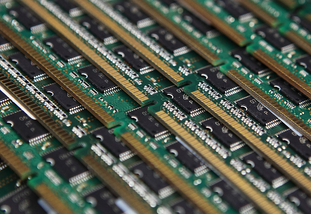 Just three companies dominate the memory chip sector.&nbsp;