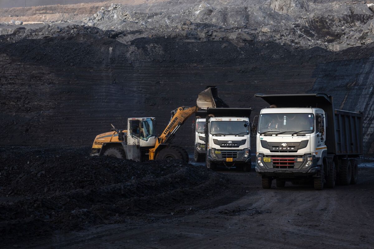 bloomberg.com - Rajesh Mascarenhas - Coal India Unit SECL Said to Hire Banks for $800 Million IPO