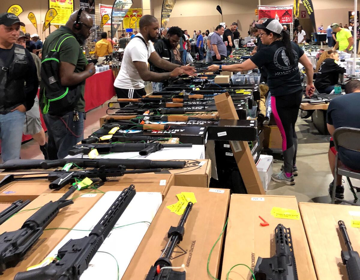 Days After Parkland It s Business as Usual at a Florida Gun Show