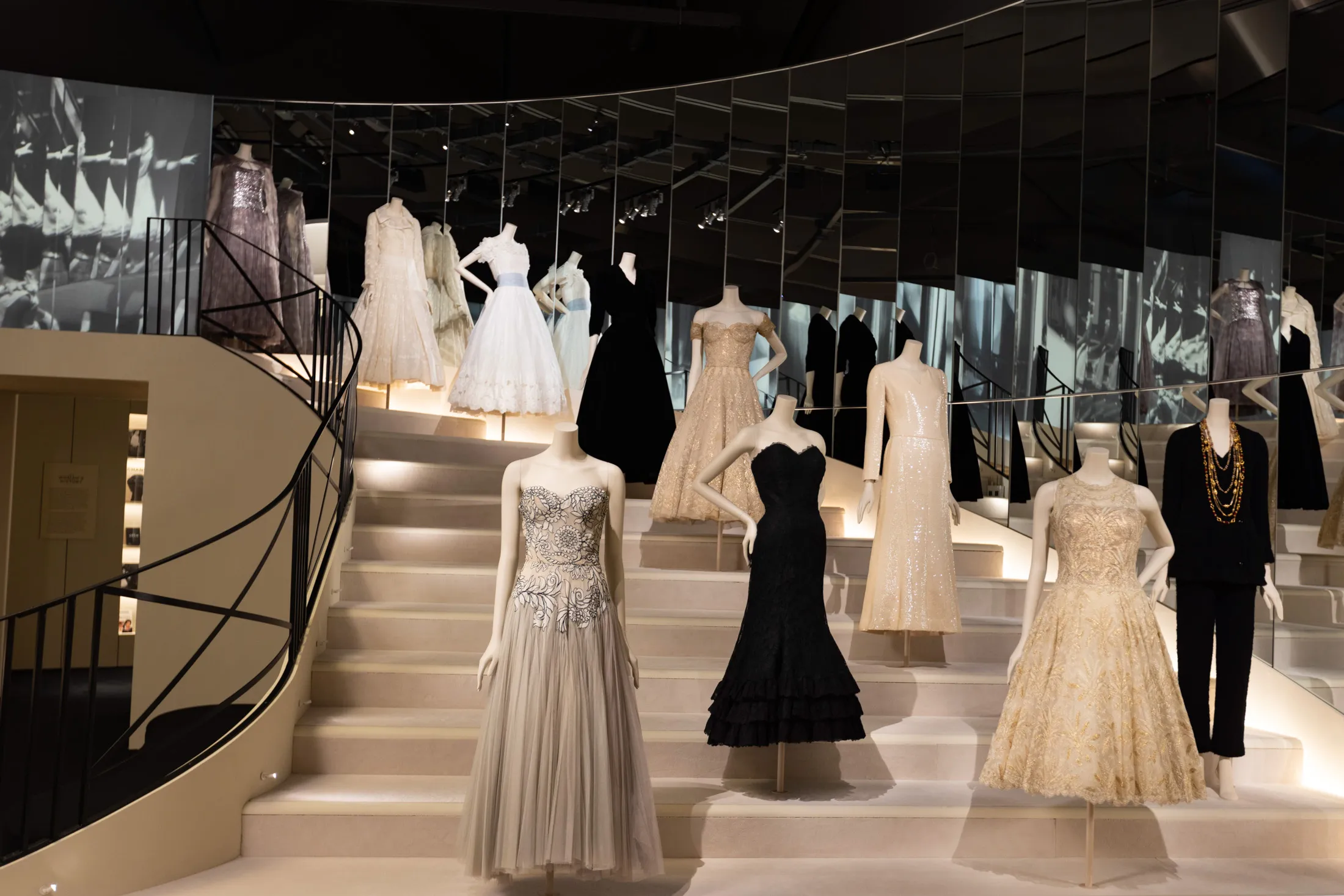 Gabrielle Chanel Fashion Manifesto Review a Must See Show in London Bloomberg