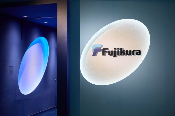 The Fujikura Ltd. logo.