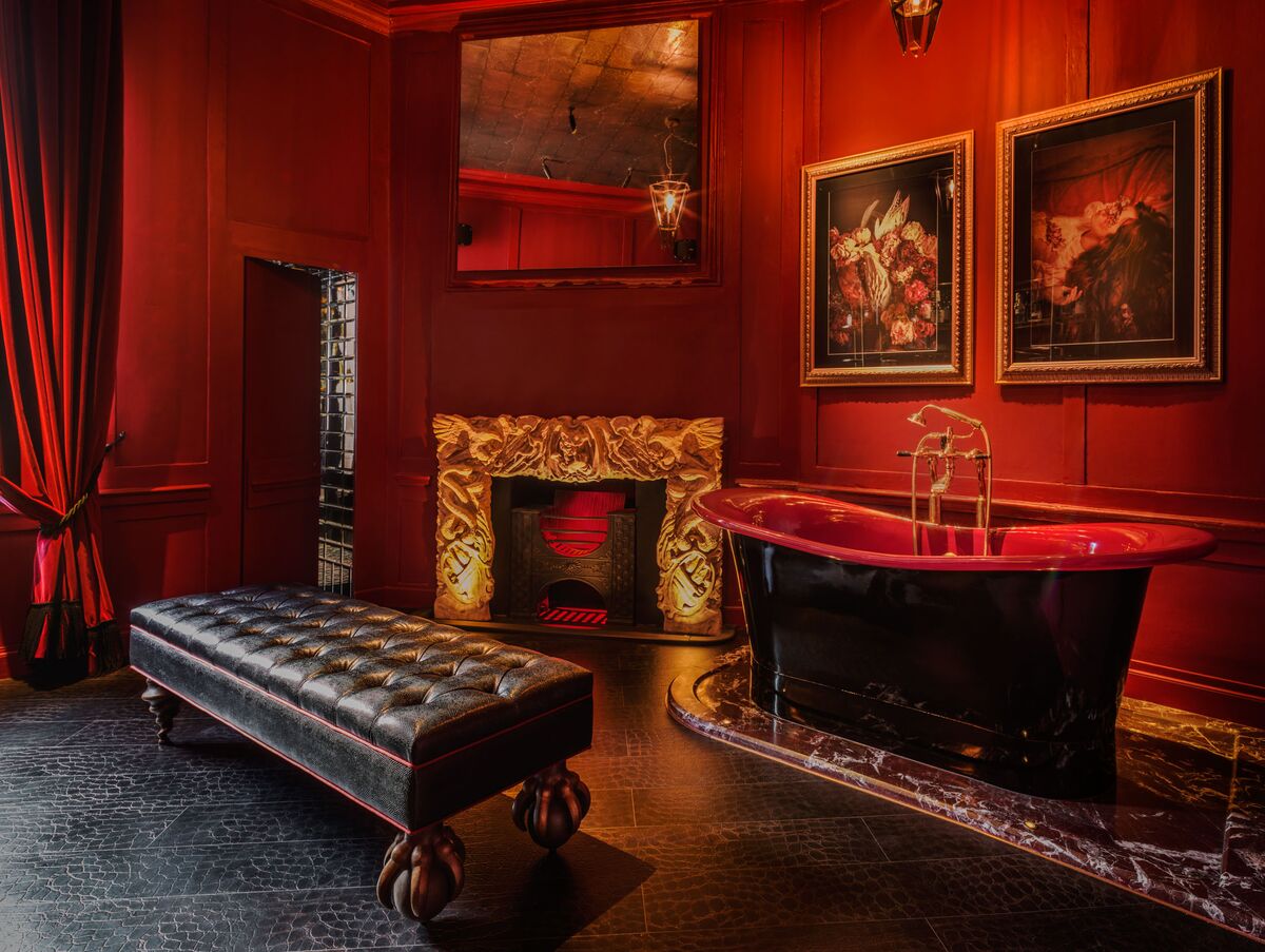 Chateau Denmark Hotel Celebrates Legendary London Music Street Bloomberg