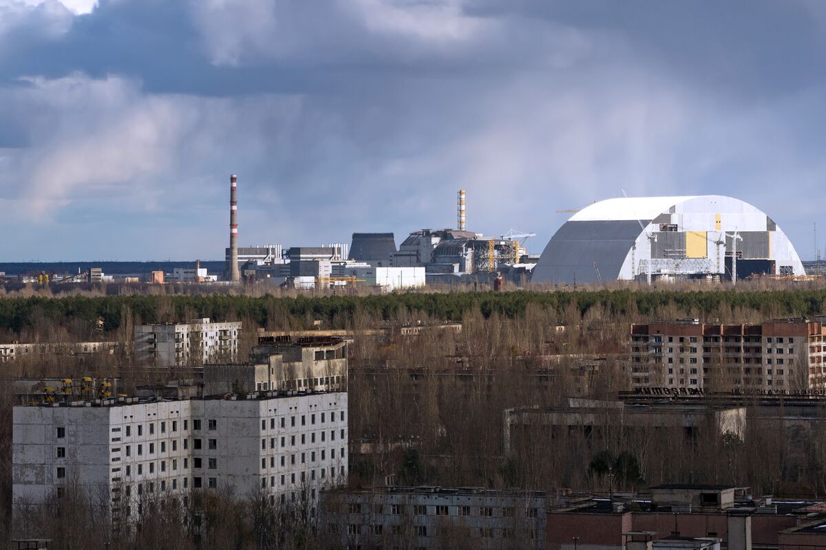 Chinese, Germans Seek to Turn Chernobyl Wasteland to Solar Park - Bloomberg