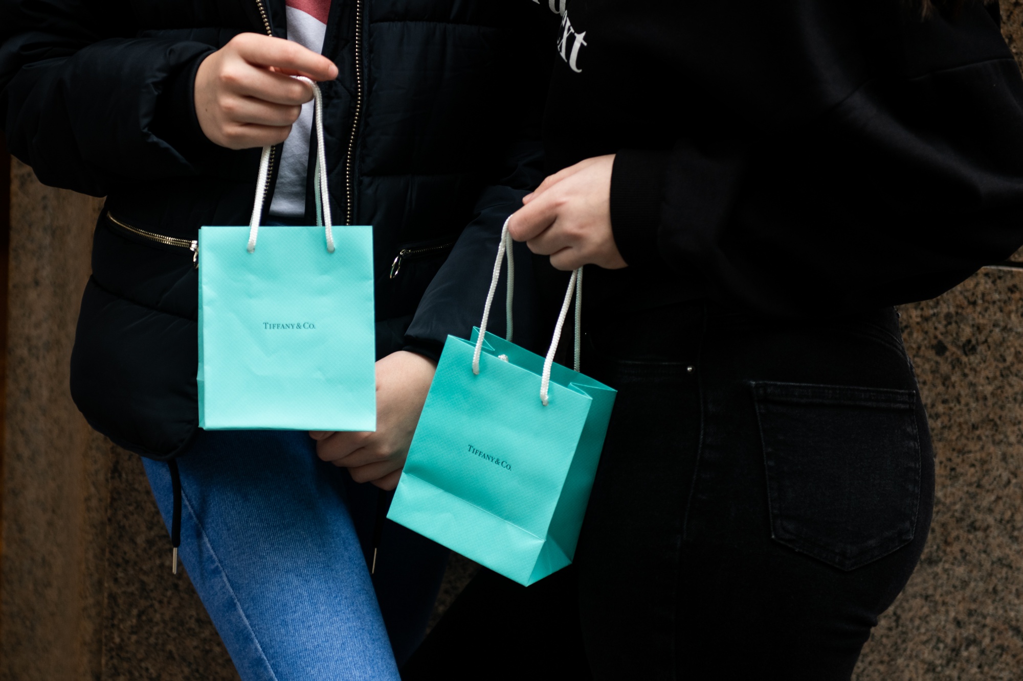 Tiffany & Co. rises on report it called for sweetened bid from