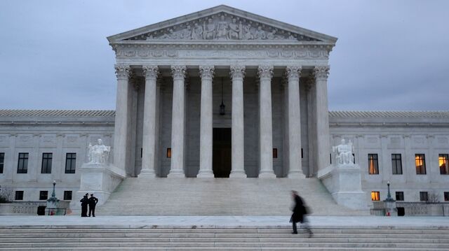 Biden's OSHA Vaccine Mandate Blocked by Supreme Court - Bloomberg