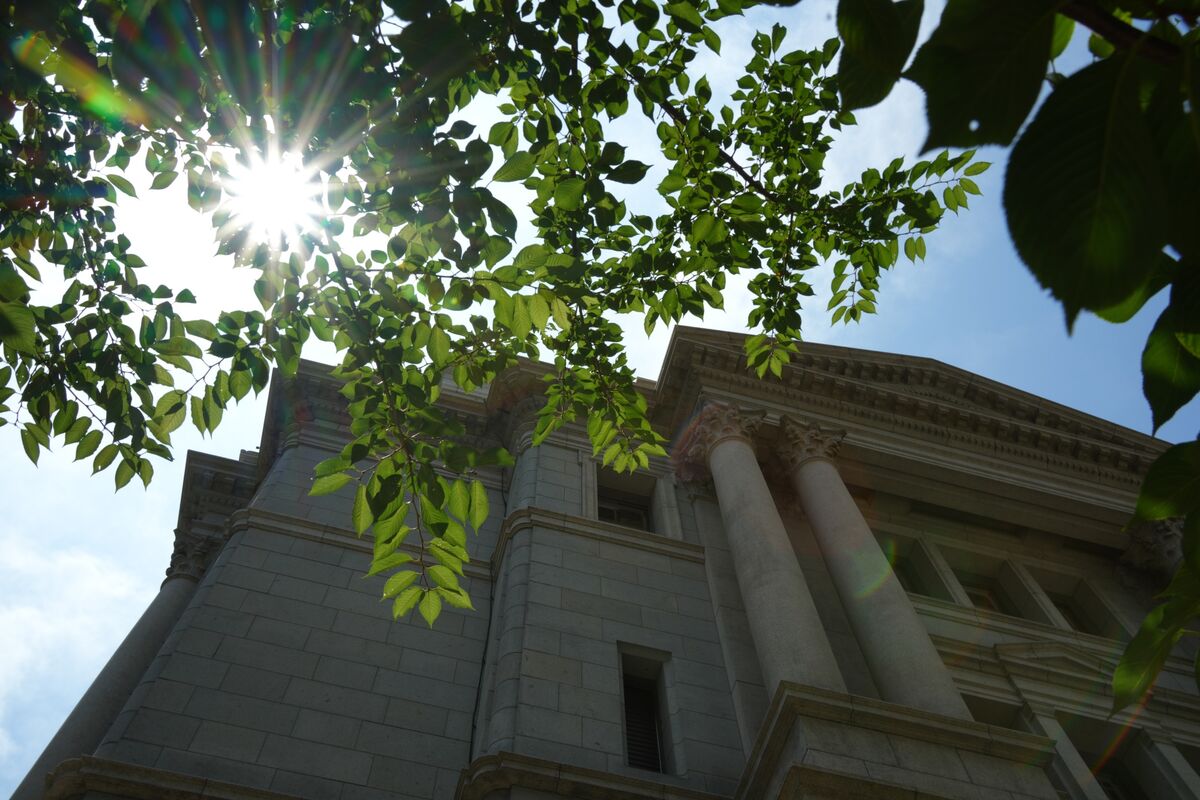 BOJ’s Price Gauge Stays Above Target Amid Rate Hike Speculation