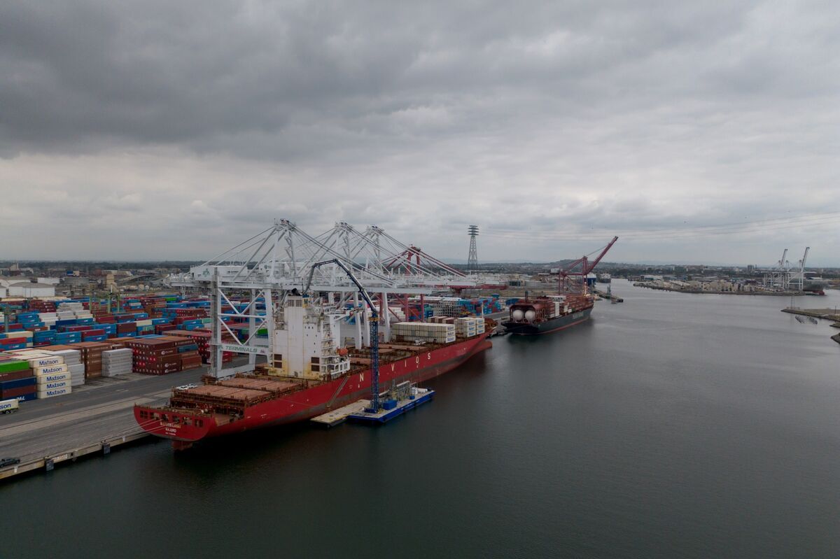 China Blames US for Trade Tensions, Warns Against Decoupling