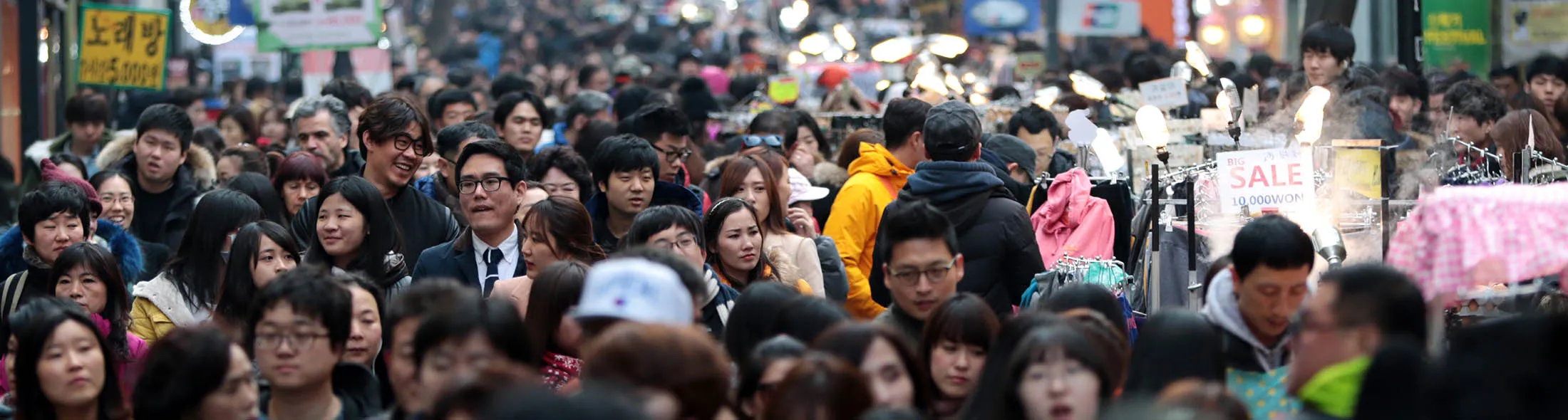 1493083643_korea shopping lede