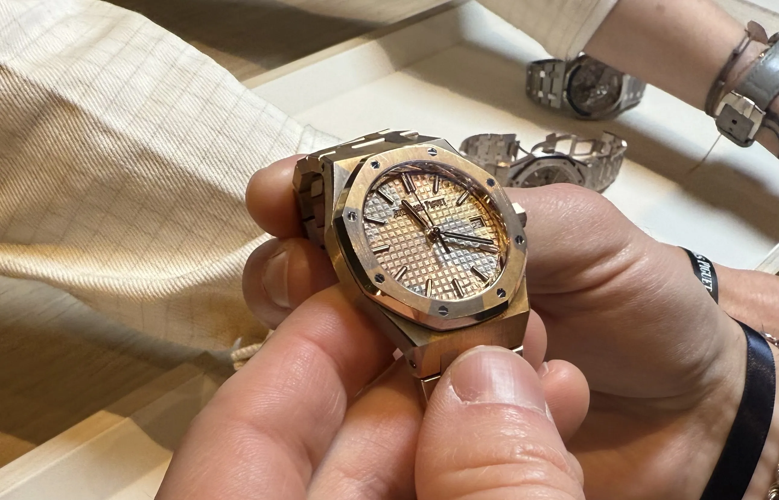 Audemars Piguet's Jumping Hour May Be Best Watch of 2026 - Bloomberg