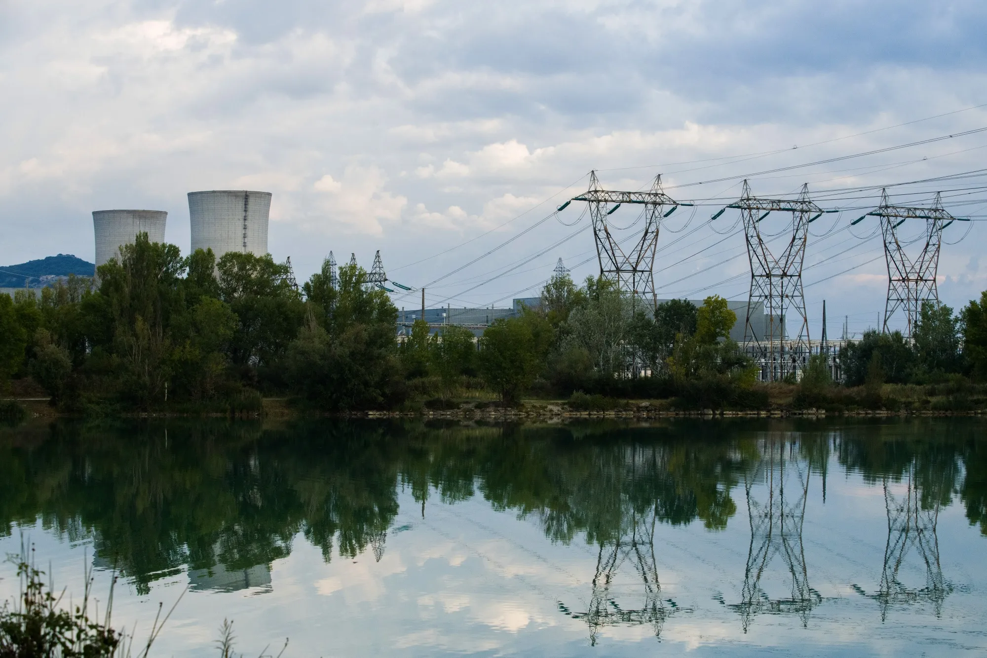 A nuclear power plant, operated by Electricite de France SA (EDF), in Saint-Paul-Trois-Chateaux, France.&nbsp;