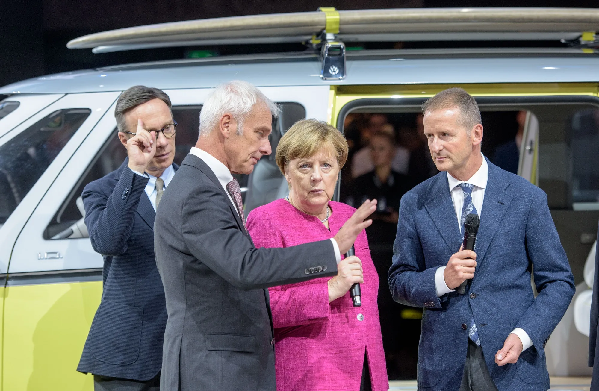 1523368198_vw