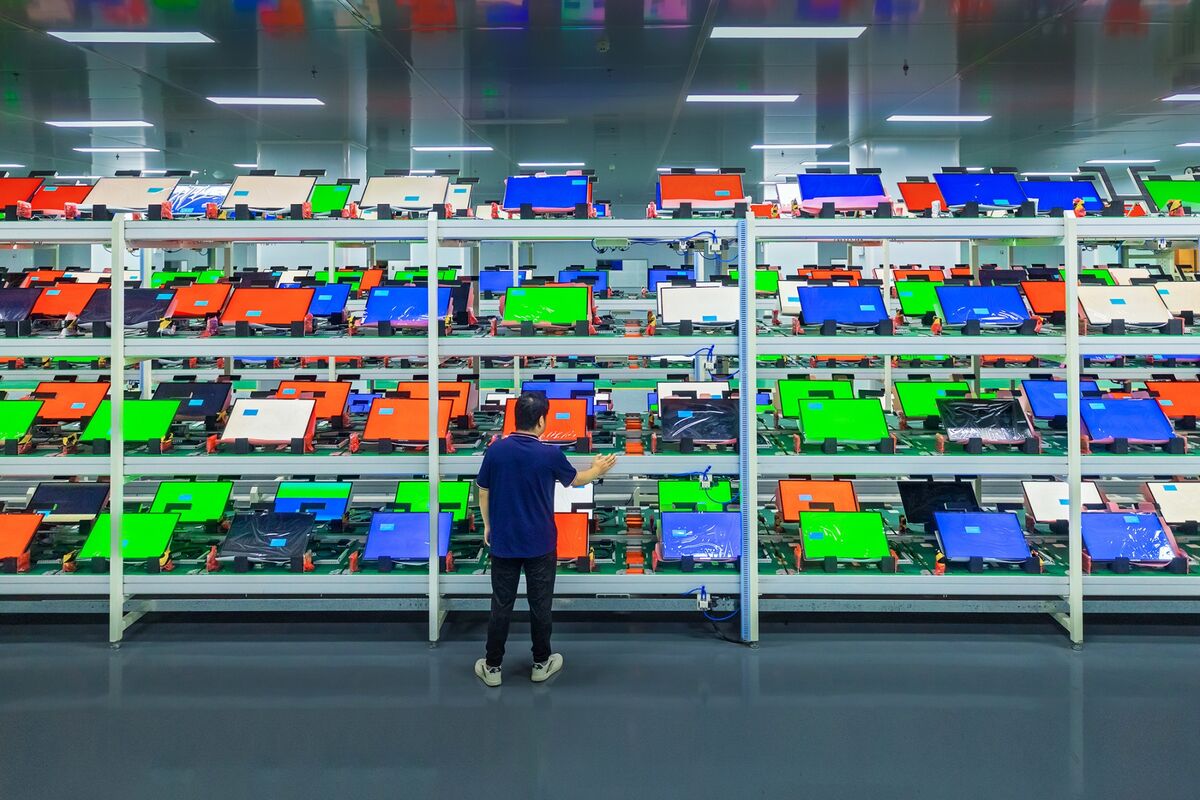 bloomberg.com - Marilen Martin - Europe Is Racing China to Dominate Industrial AI