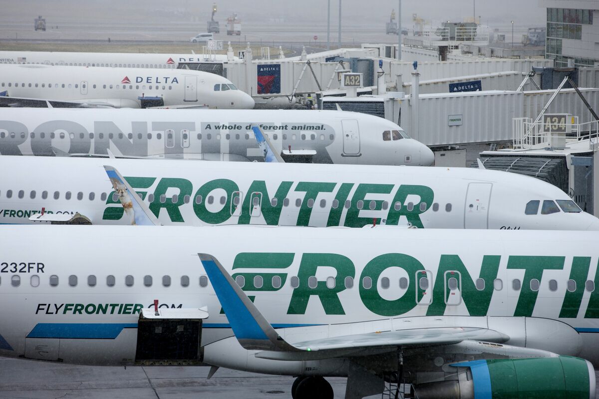 bloomberg.com - Jennifer Igbonoba - SpaceX Wins Another Airline Customer as Frontier Picks Starlink