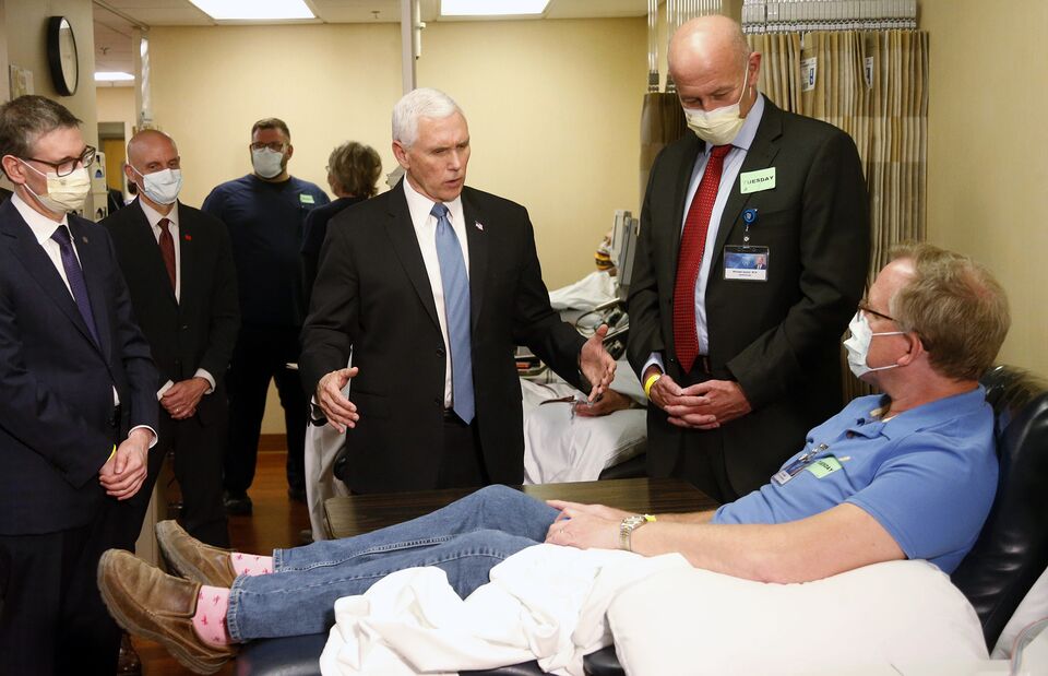 pence-disregards-mayo-clinic-face-mask-requirement-in-visit