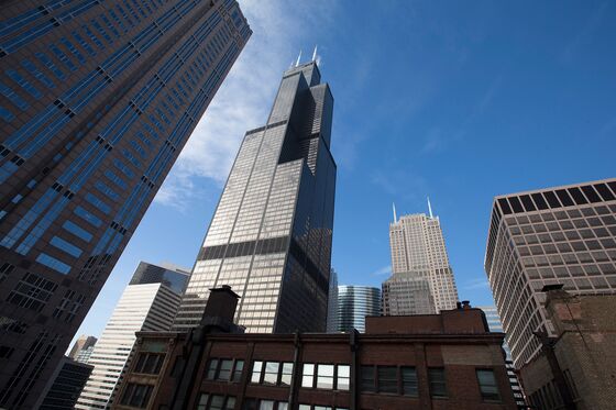 Blackstone’s Willis Tower Closes to Tenants Due to Flooding