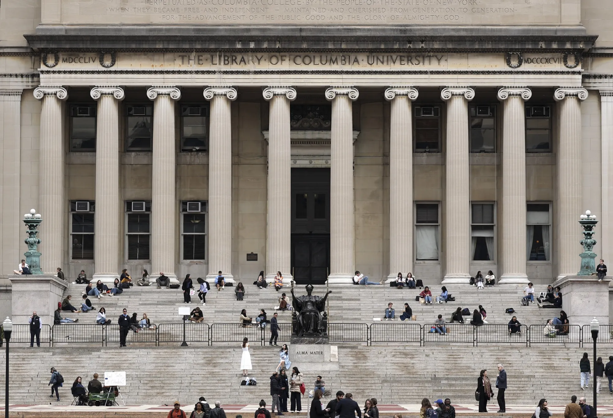 Students on the campus of Columbia University&nbsp;in New York City.