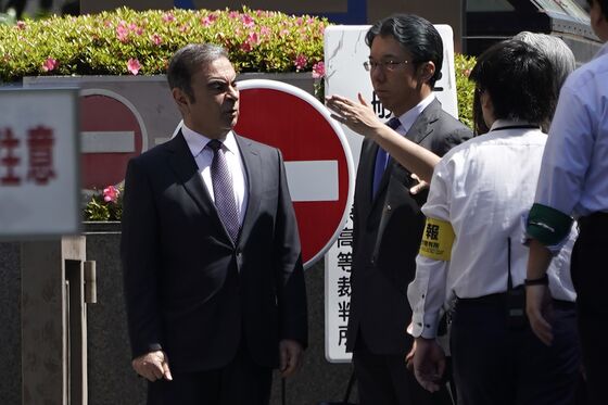 Carlos Ghosn's Fight to Prove His Innocence Begins in Tokyo