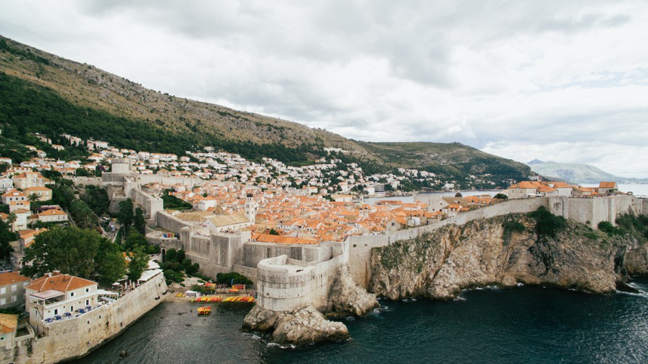 Blackwater Bay, where Tyrion Lannister destroyed the fleet of Stannis Baratheon by his devilish use of wildfire in &quot;Game of Thrones,&quot; is actually a small inlet for kayaks in Dubrovnik, where the show is filmed.