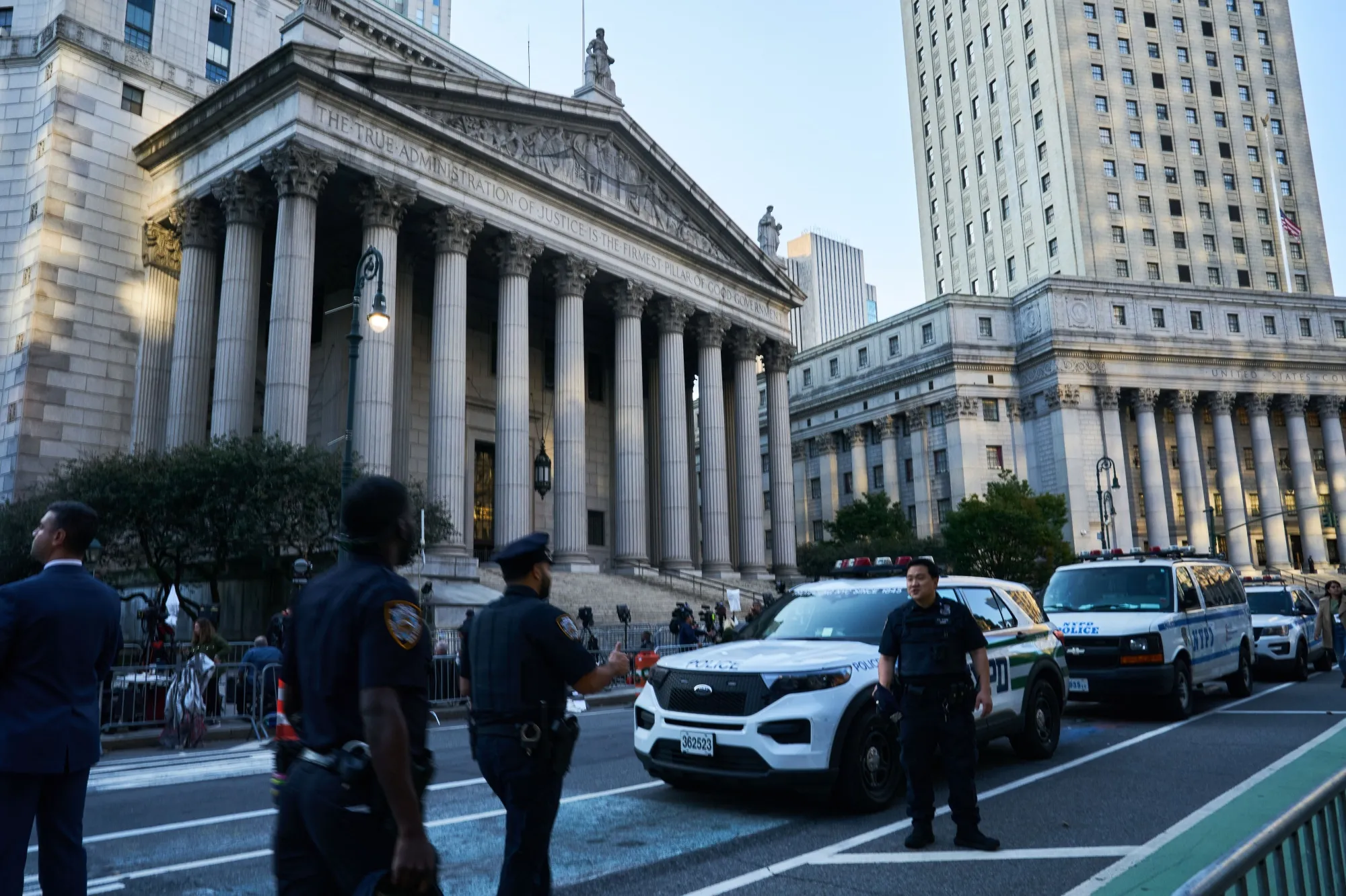 NYPD&nbsp;officers outside the New York State Supreme Court Building in New York.