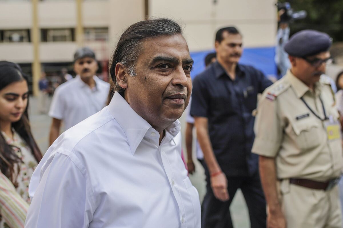Billionaire Ambani Targets Reliance Jio IPO by June 2026