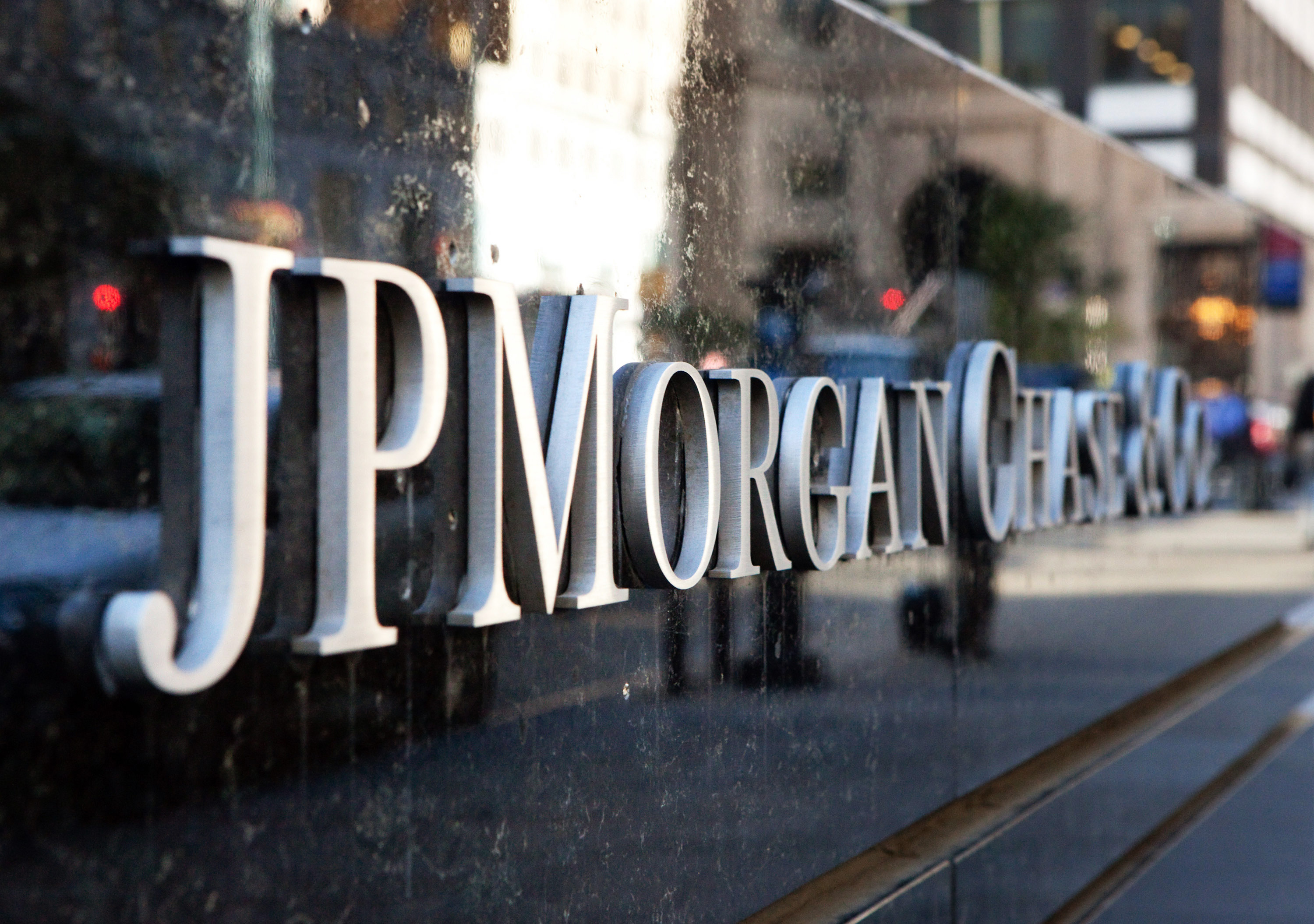 Global Investment Banks May See Revenue Drop, Says Bloomberg